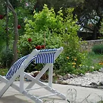 Rustic Holiday Miketa Ferienhaus Lukoran