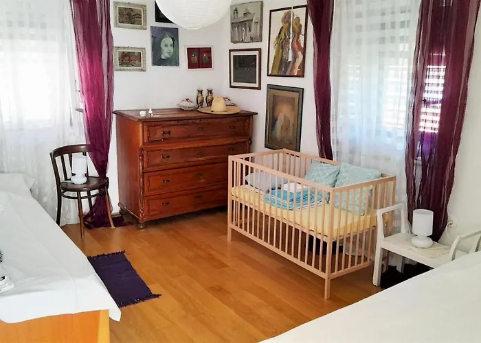 Rustic Holiday Miketa * Lukoran