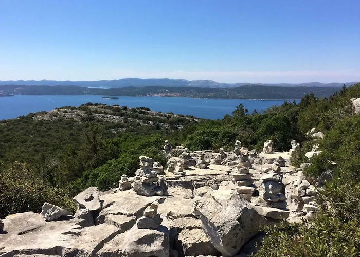 Rustic Holiday Miketa *