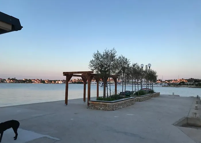 Rustic Miketa Nyaraló *