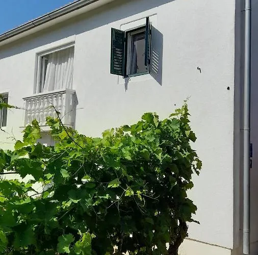 Rustic Miketa بيت للعطل Lukoran